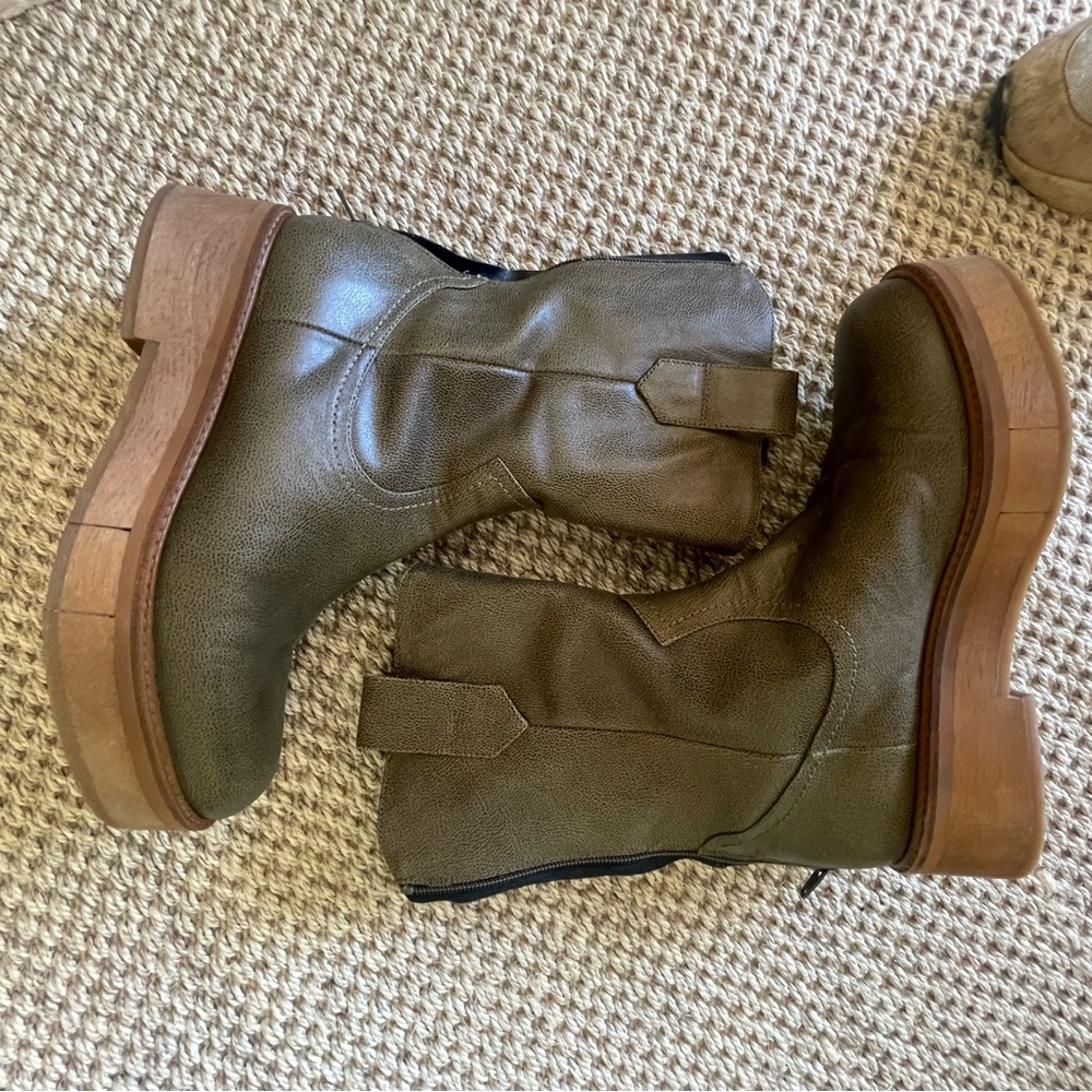 Paloma Barcelo boots